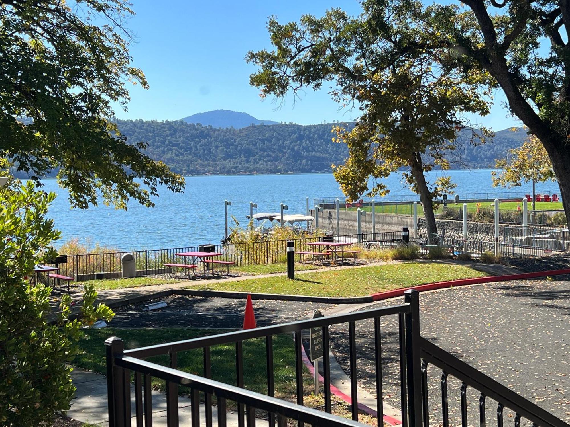 Clear Lake Cottages & Marina Clearlake Exterior foto
